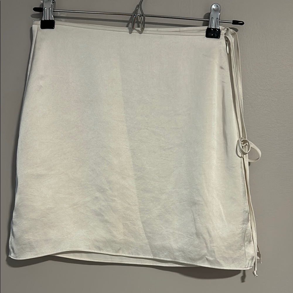 Aritzia White Mini Skirt